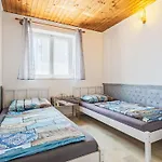 Dom wakacyjny Sunny By Interhome