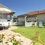 Dom wakacyjny Sunny By Interhome